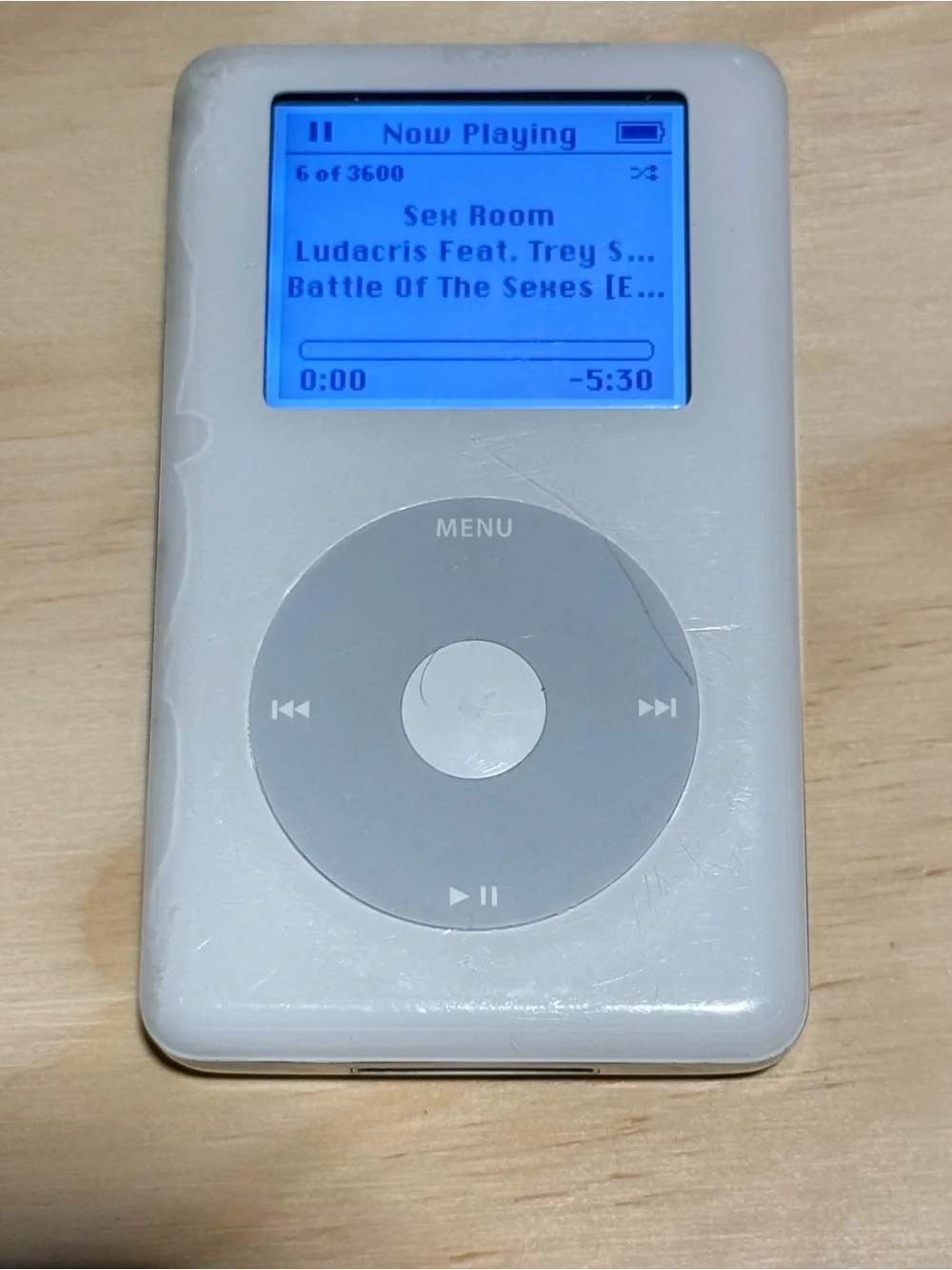 iPod Classic 4thGen 20GB Wht Model:A1059 Tested Good Battery 10-12hr w/3600Song!